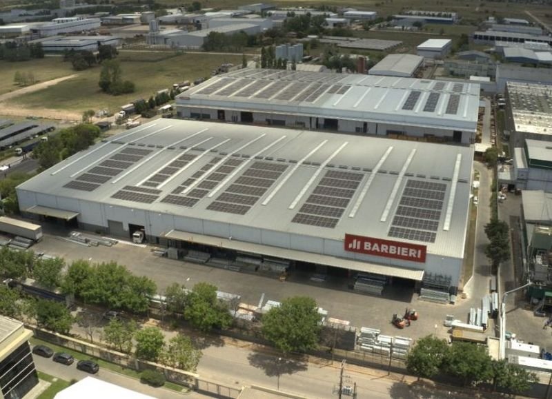 Planta de Barbieri en Burzaco con paneles solares